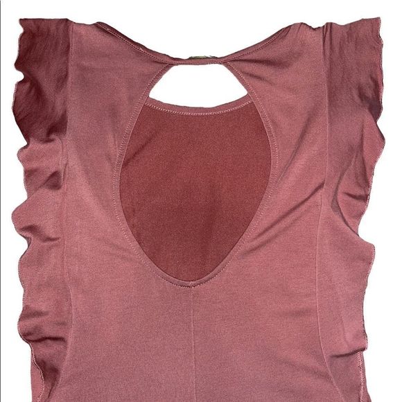 𝅺CHARLOTTE Russe Mauve dress with butterfly sleeves and large keyhole cutout - Picture 3 of 6